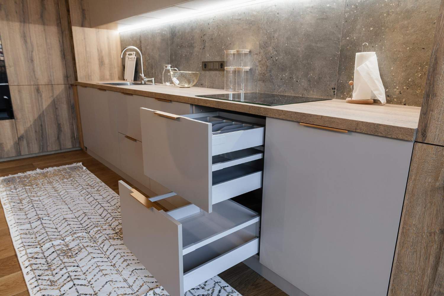 Cajones y gavetas de cocina con organizador interior y cierre suave